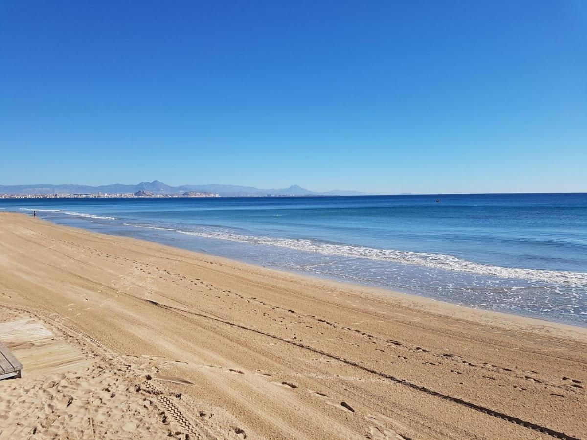 Stunning Sea Views At Just 270 M From The Beach Arenales del Sol Eksteriør bilde